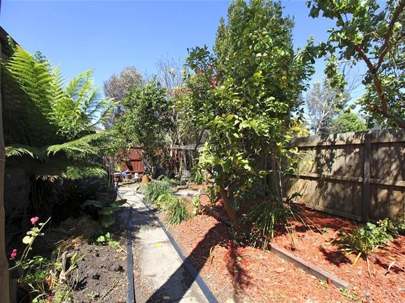 2/12 Merino Street, Reservoir VIC 3073