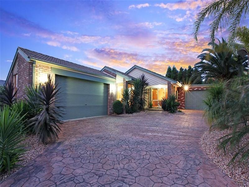 36 Pulford Crescent, Mill Park VIC 3082