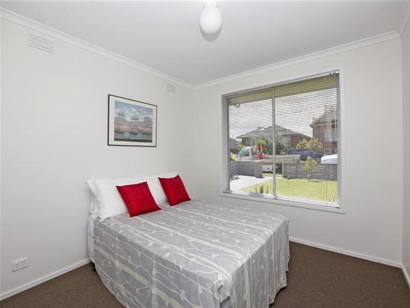 1-4/19 Clifton Grove, Preston VIC 3072