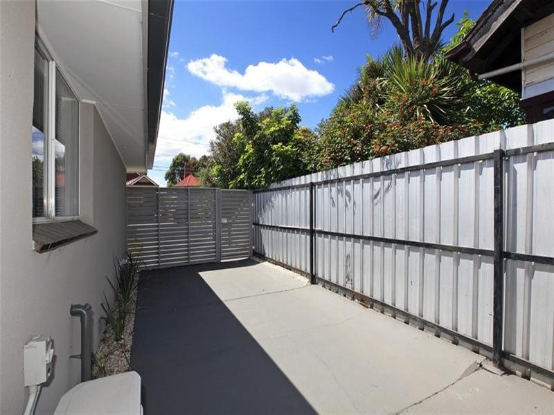 1-4/19 Clifton Grove, Preston VIC 3072