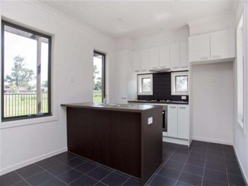 24 Coleraine Drive, Epping VIC 3076
