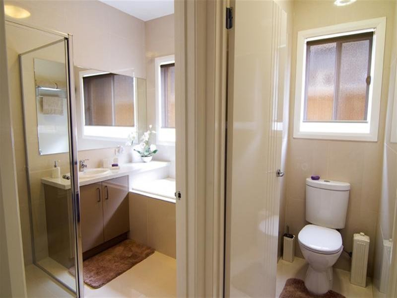 10 Methven Avenue, South Morang VIC 3752