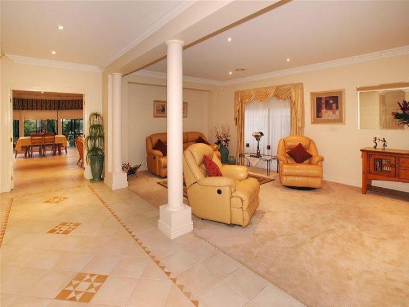 12 Bottlebrush Drive, Mill Park VIC 3082