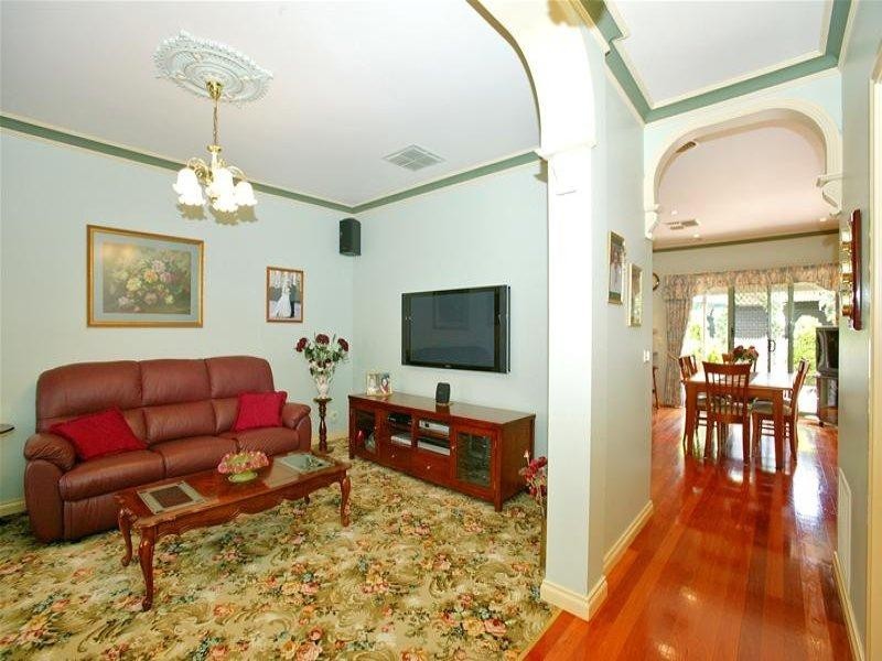 66 Stockdale Way, Mill Park VIC 3082