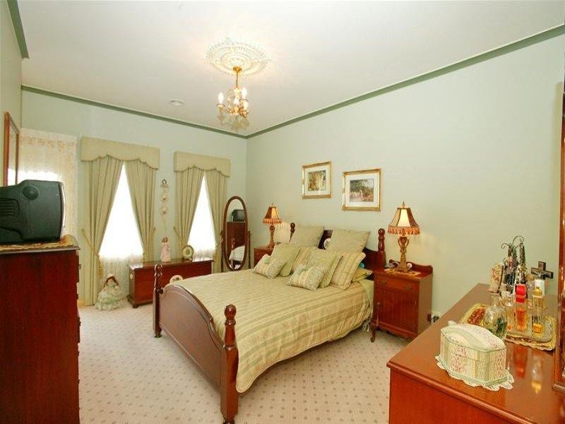 66 Stockdale Way, Mill Park VIC 3082