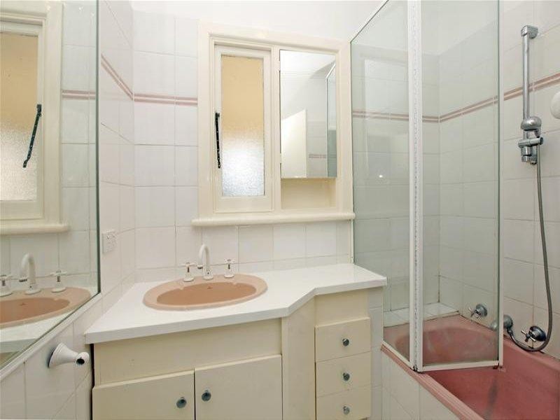 36 Clunes Street, Kingsbury VIC 3083