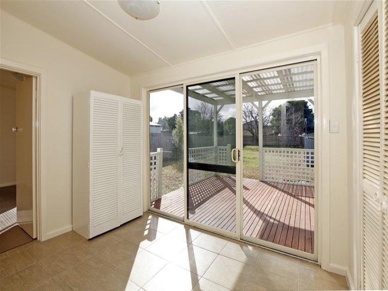 36 Clunes Street, Kingsbury VIC 3083