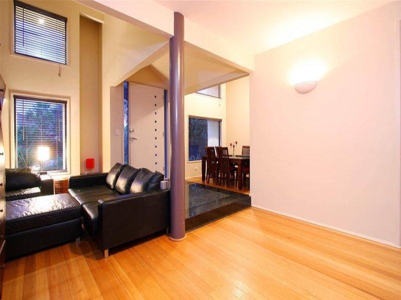 1 Woodlands Grove, Bundoora VIC 3083