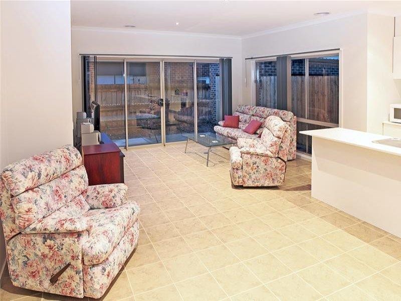 298 The Lakes Boulevard, South Morang VIC 3752