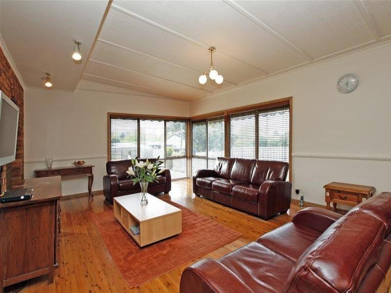 48 Ibbottson Street, Watsonia VIC 3087