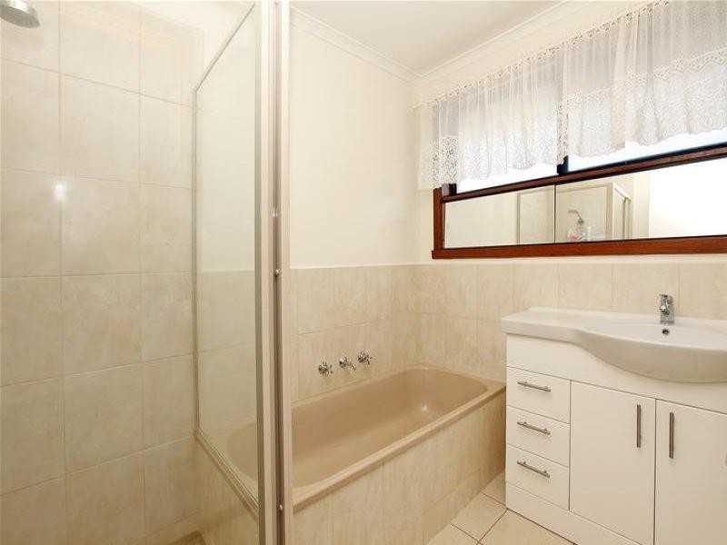 51 Freeman Crescent, Mill Park VIC 3082