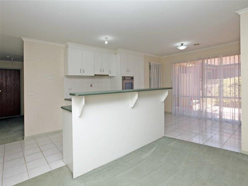 2 Inglewood Court, Mill Park VIC 3082