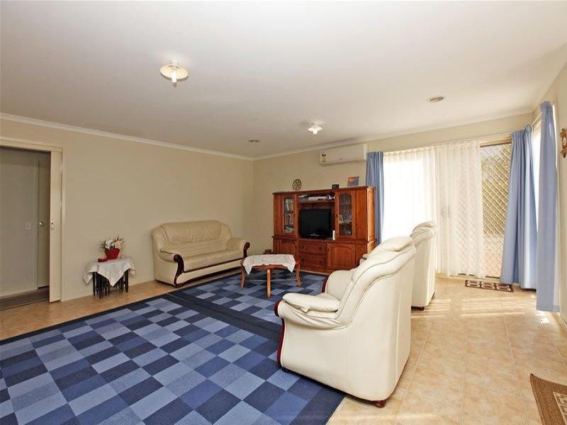 2 William Hovell Pass, Craigieburn VIC 3064