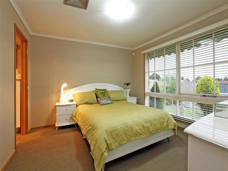 79 Thompson Circuit, Mill Park VIC 3082