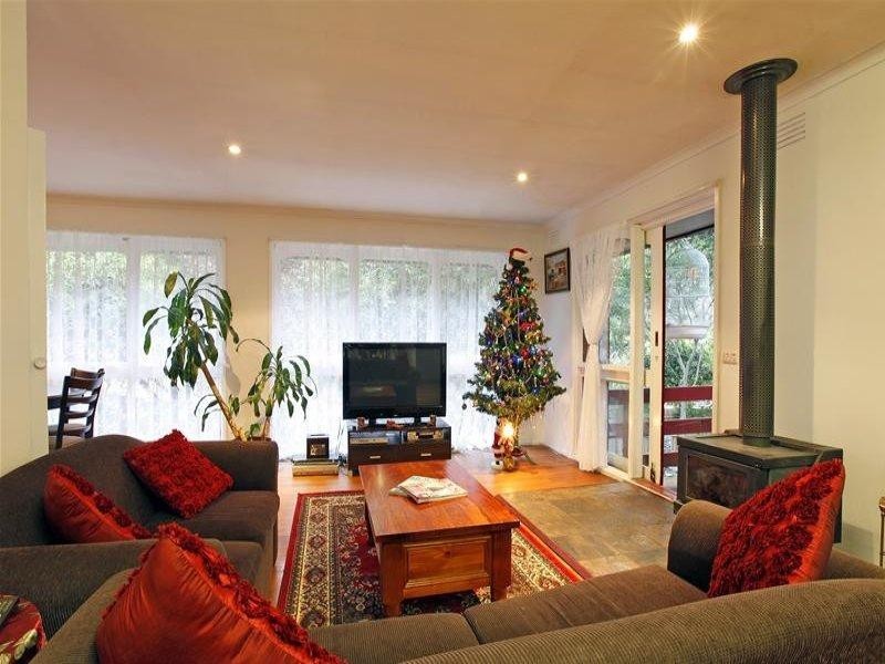 5 Delpura Glen, Greensborough VIC 3088