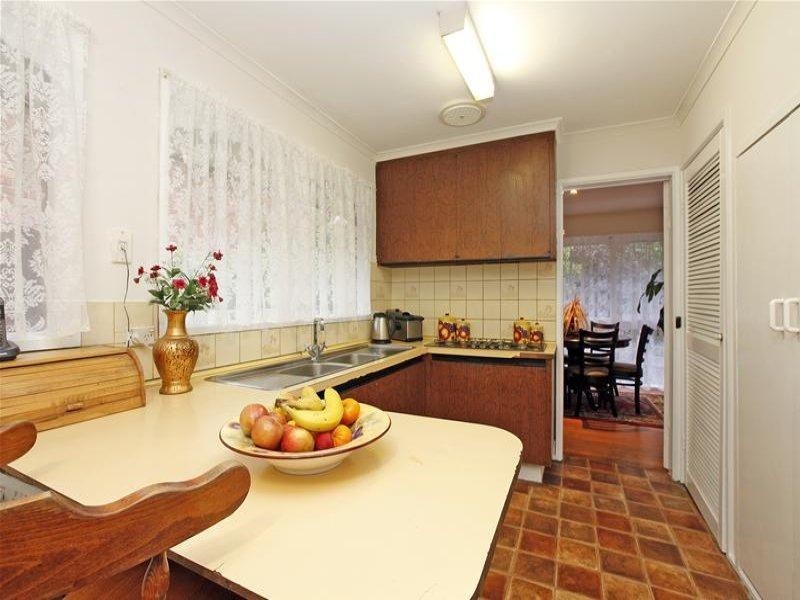 5 Delpura Glen, Greensborough VIC 3088