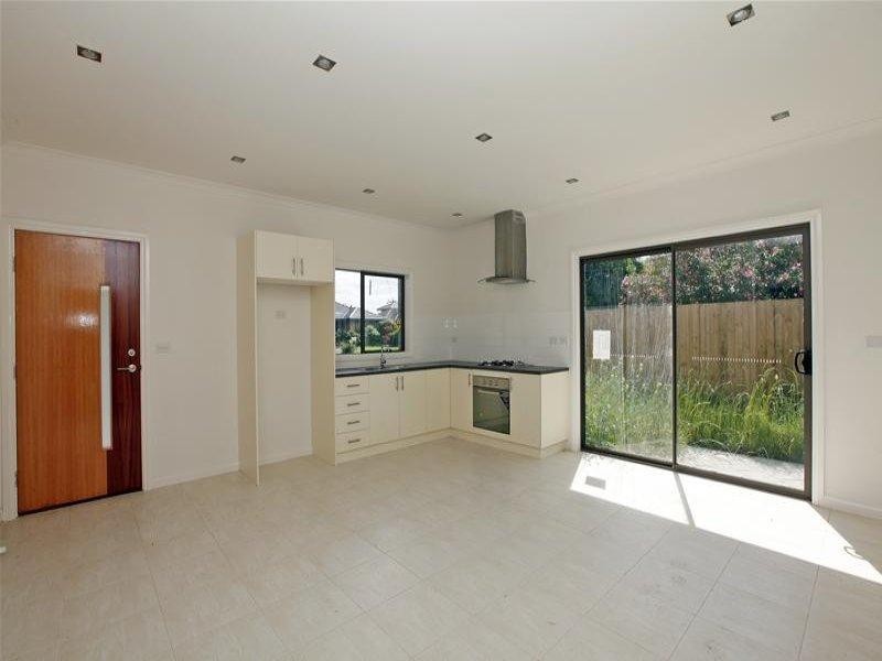 19 Poplar Street, Thomastown VIC 3074