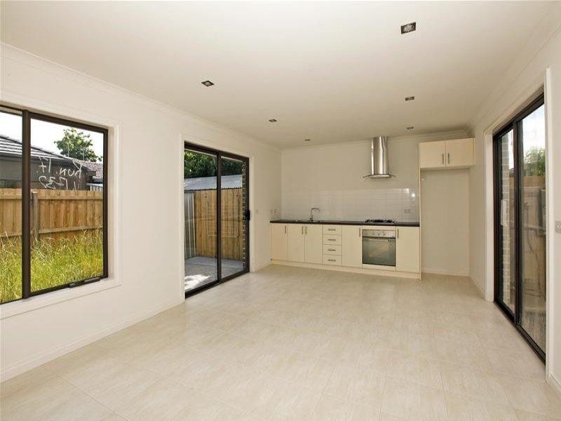 19 Poplar Street, Thomastown VIC 3074