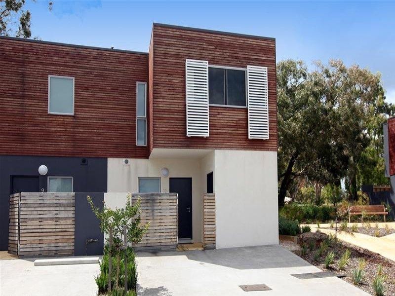 11 Waxflower Crescent, Bundoora VIC 3083