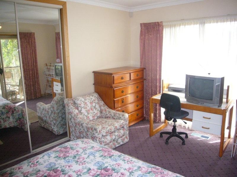 70B Sellars Street, Watsonia North VIC 3087