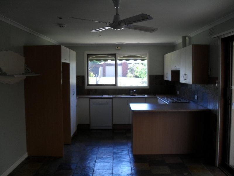 69 Cabernet Crescent, Bundoora VIC 3083