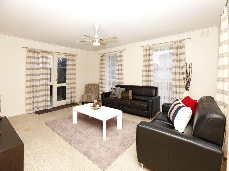 42 Blackman Avenue, Mill Park VIC 3082