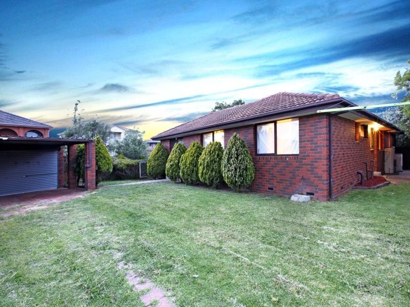 42 Blackman Avenue, Mill Park VIC 3082