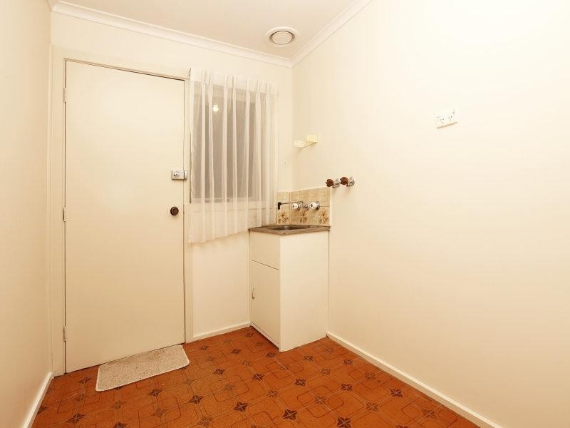 42 Blackman Avenue, Mill Park VIC 3082