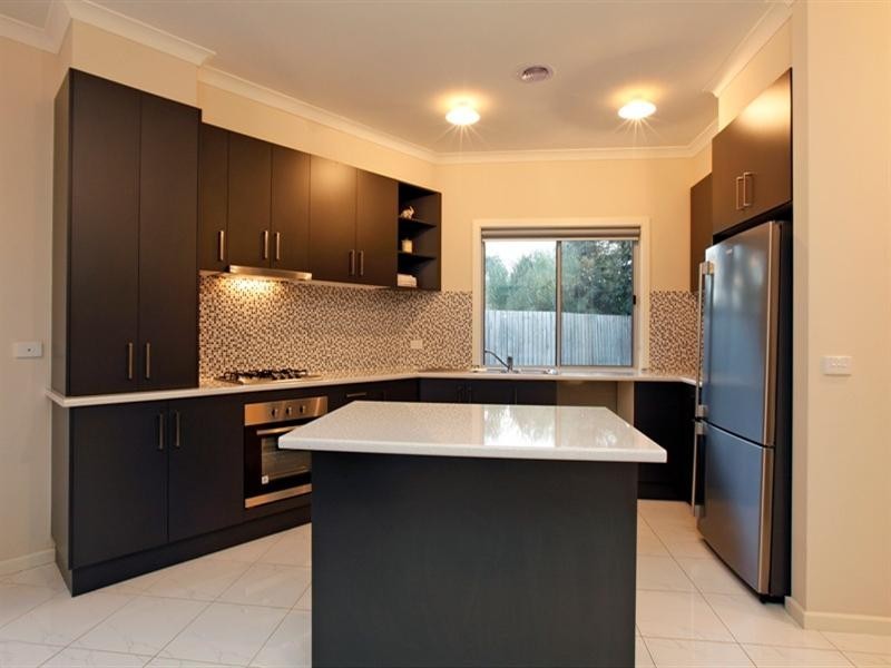 2/7 Studley Court, Mill Park VIC 3082