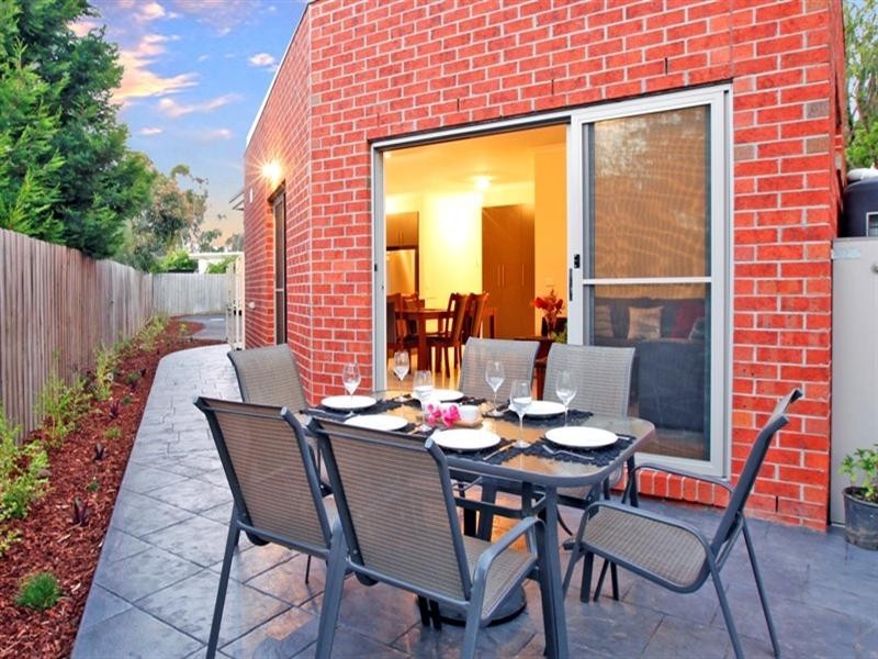 2/7 Studley Court, Mill Park VIC 3082