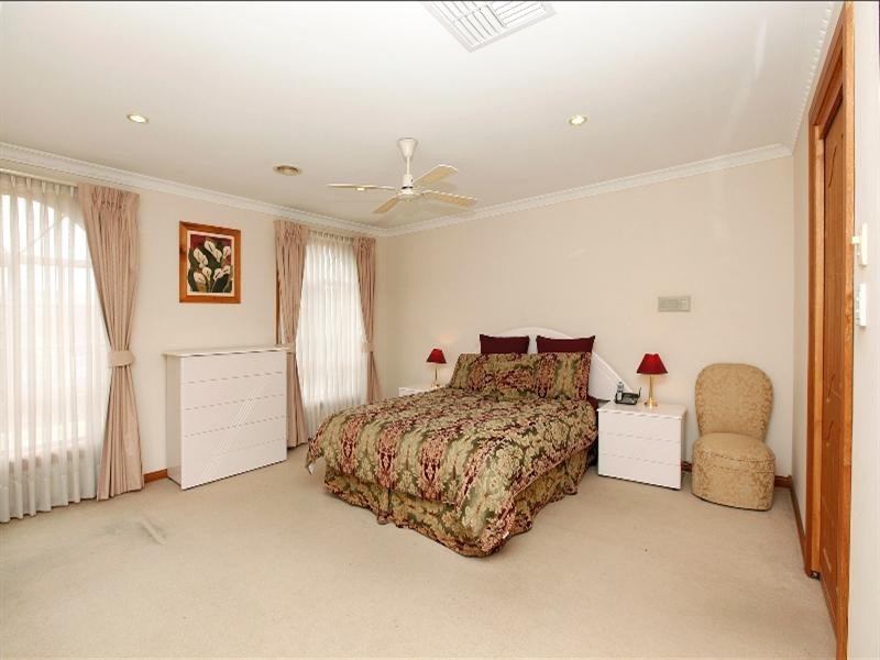 5 Parfrey Avenue, Lalor VIC 3075