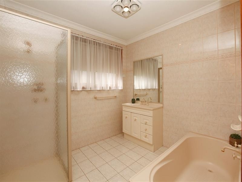 5 Parfrey Avenue, Lalor VIC 3075