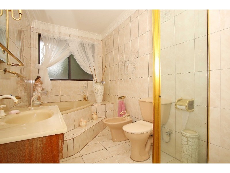 20 McCasker Avenue, Reservoir VIC 3073