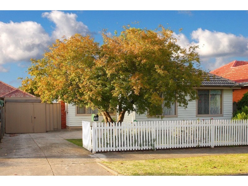 32 Flag Street, Kingsbury VIC 3083