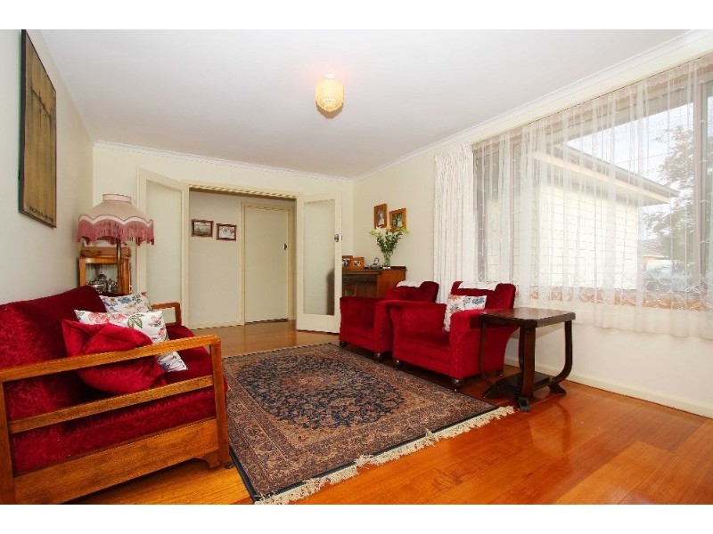 32 Flag Street, Kingsbury VIC 3083