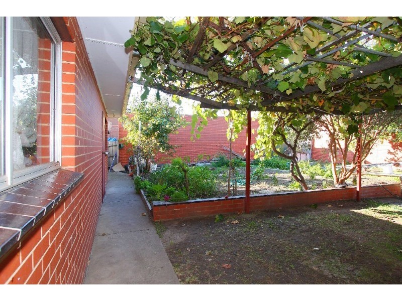 92 Glasgow Avenue, Reservoir VIC 3073