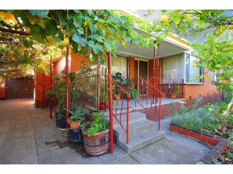 92 Glasgow Avenue, Reservoir VIC 3073