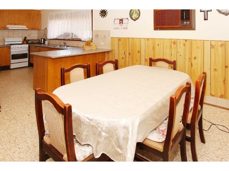 92 Glasgow Avenue, Reservoir VIC 3073