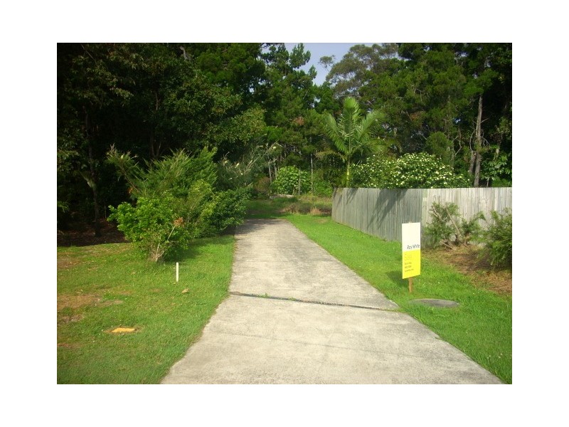 16 Honeysuckle Drive, Suffolk Park NSW 2481