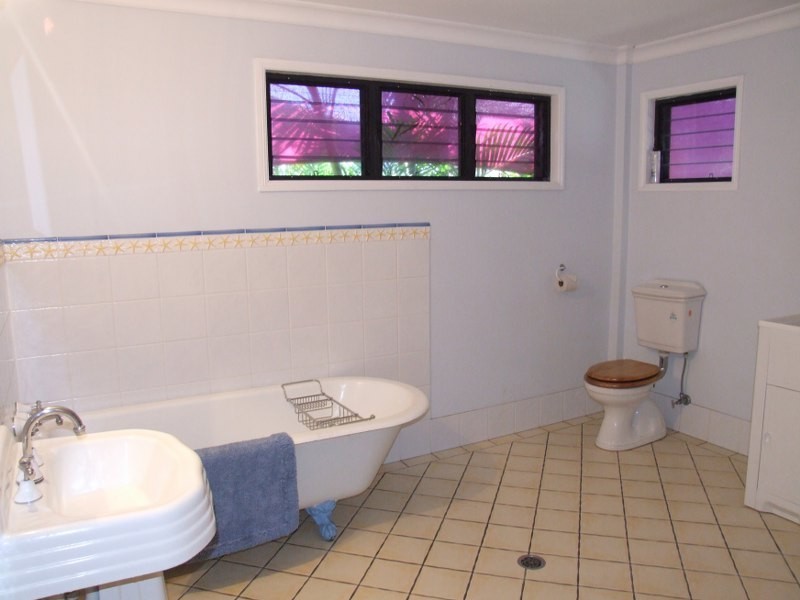 2 Manfred Street, Byron Bay NSW 2481