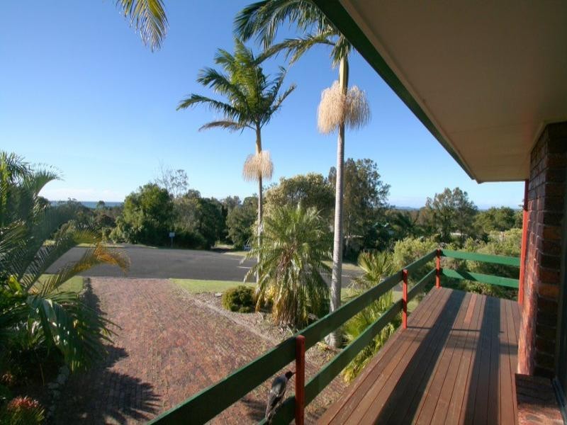 7 Yengarie Way, Ocean Shores NSW 2483