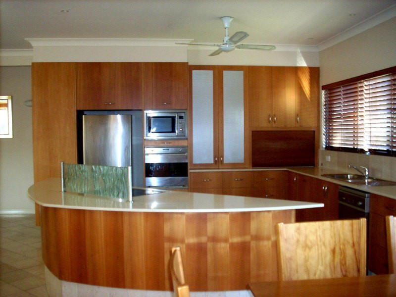 2/40 Lawson Street (Beach Break upstairs), Byron Bay NSW 2481