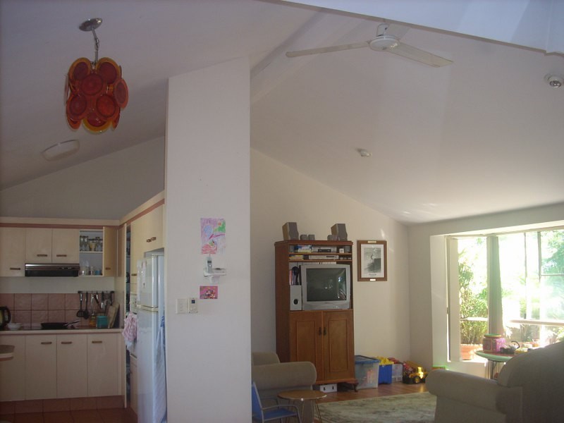 1/2 Hazelwood Close, Suffolk Park NSW 2481