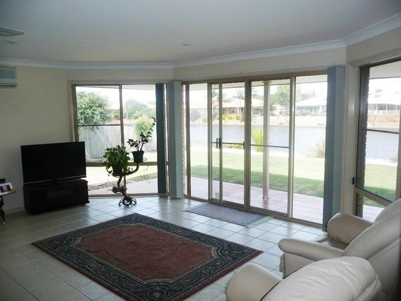 24 Edinburgh Court, Pottsville NSW 2489