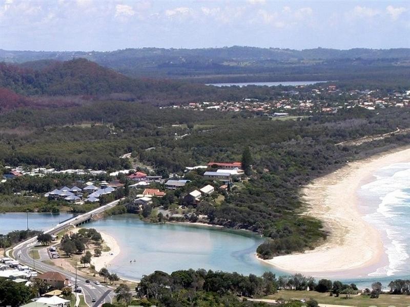 9 Peninsula Street, Hastings Point NSW 2489