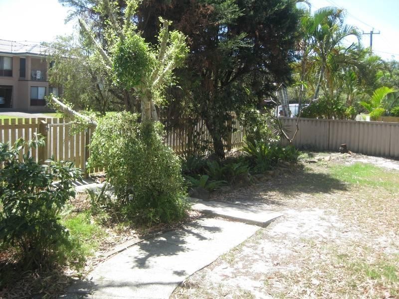 24 Tamarind Avenue, Cabarita Beach NSW 2488