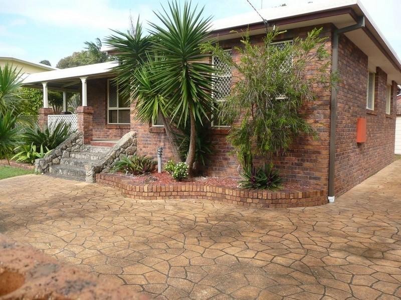 22 Tamarind Avenue, Cabarita Beach NSW 2488