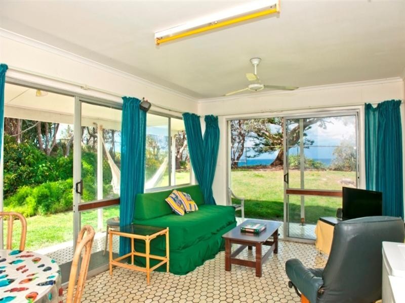 4 Tweed Coast Road, Hastings Point NSW 2489