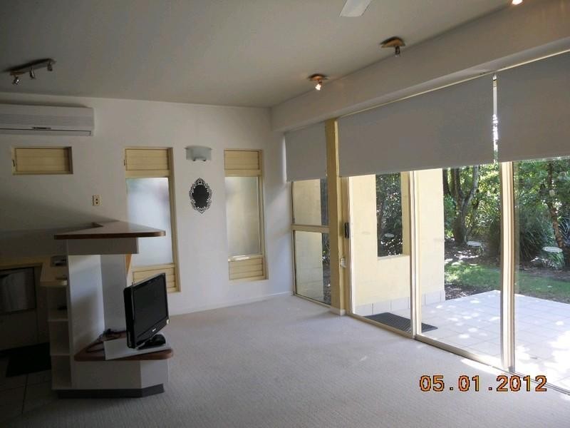 21 Barclay Drive, Casuarina NSW 2487