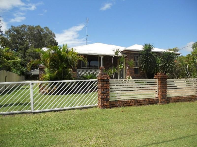 22 Tamarind Avenue, Cabarita Beach NSW 2488